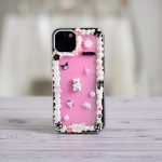 Hotový kryt na mobil vytvořený pomocí DIY sady
