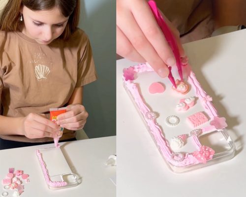 Pro koho jsou kreativní sady vhodné? – Kreativní zábava pro všechny! Dívka tvoří mobilní kryt s růžovým dekoračním krémem a ozdobami